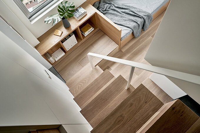 tiny-home-stair-from-loft