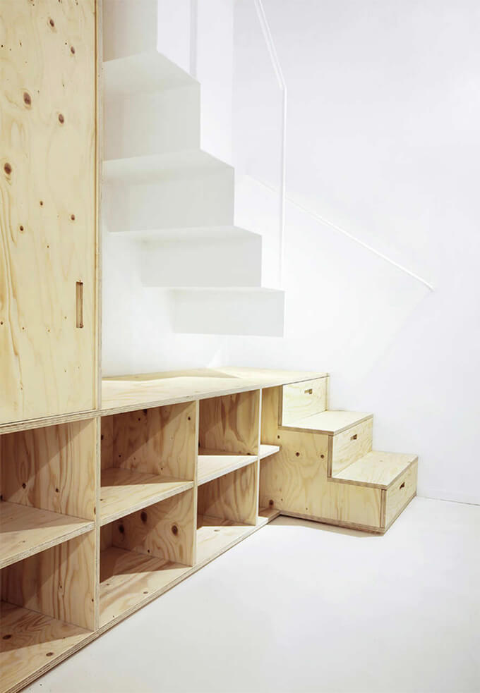 micro-apartment-stairs-storage-3