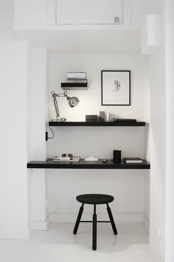 home-office-niche-desk-with-shelves