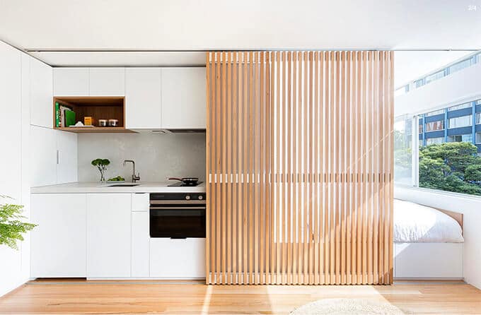 small-apartment-design-wood-screen-middle