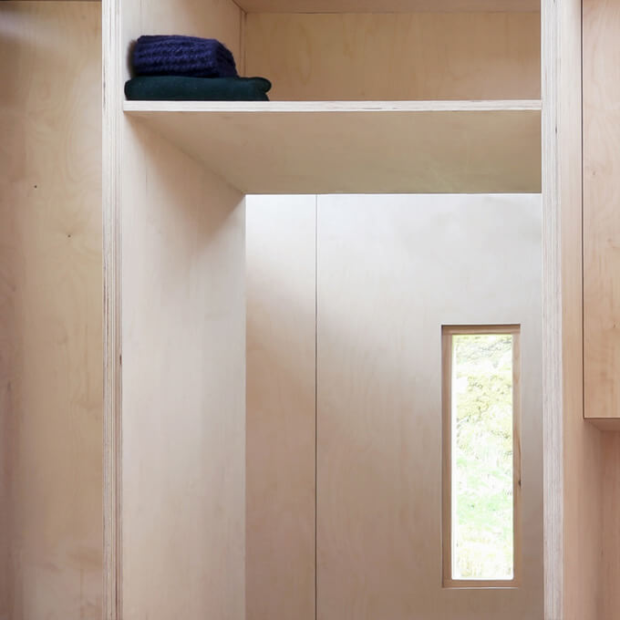 tiny-cabin-storage-shelf