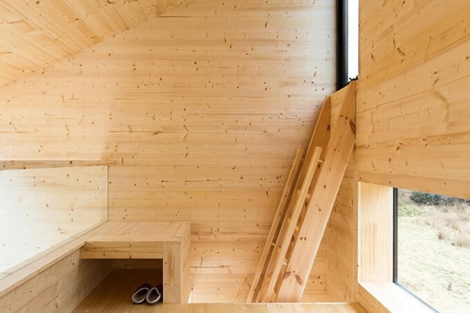mini house sleeping loft