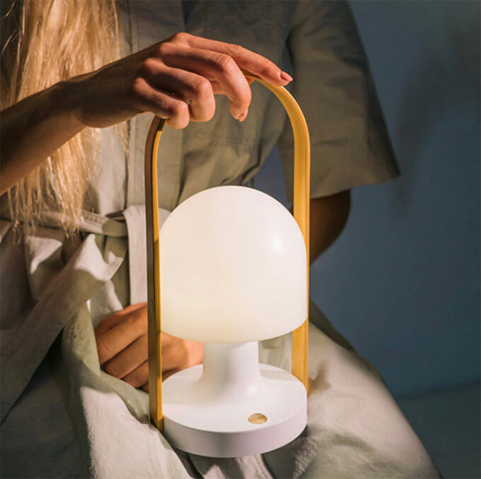 small table lamp follow me 1
