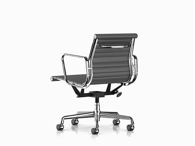 desk-chair-eames-management-2