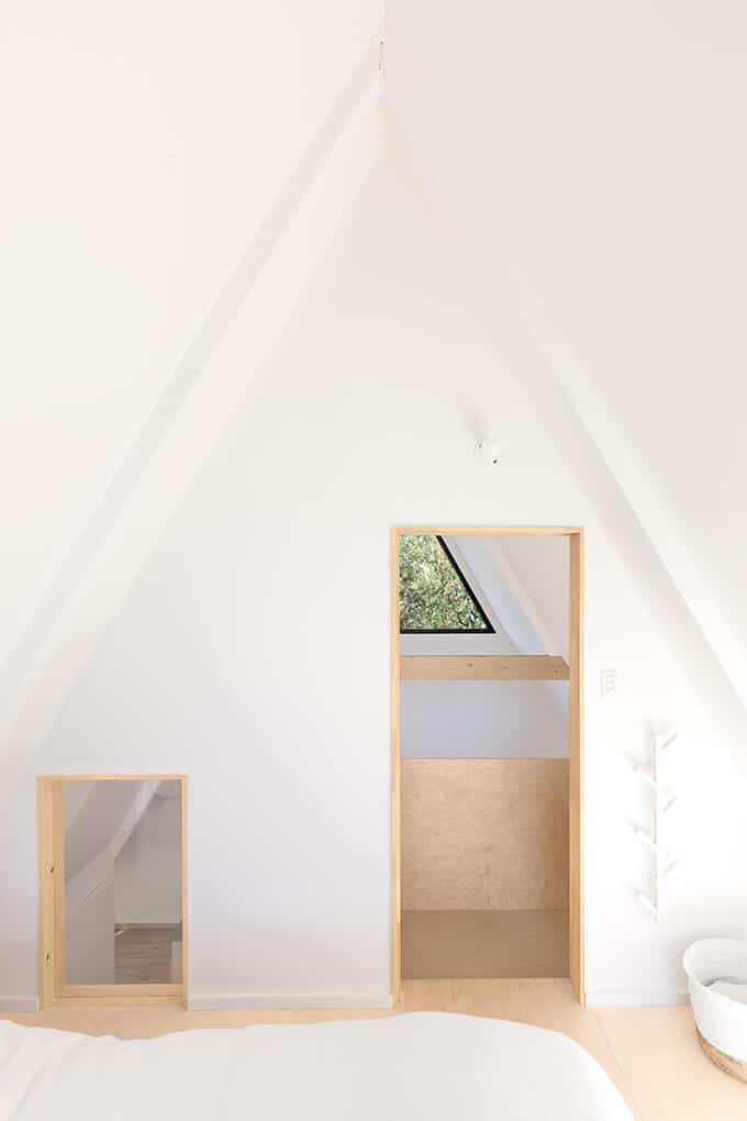 a-frame-upper-bedroom-1