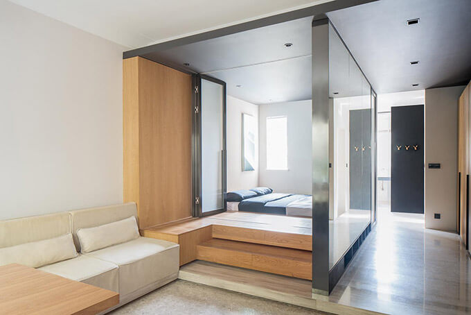 modern-apartment-raised-sleeping-platform